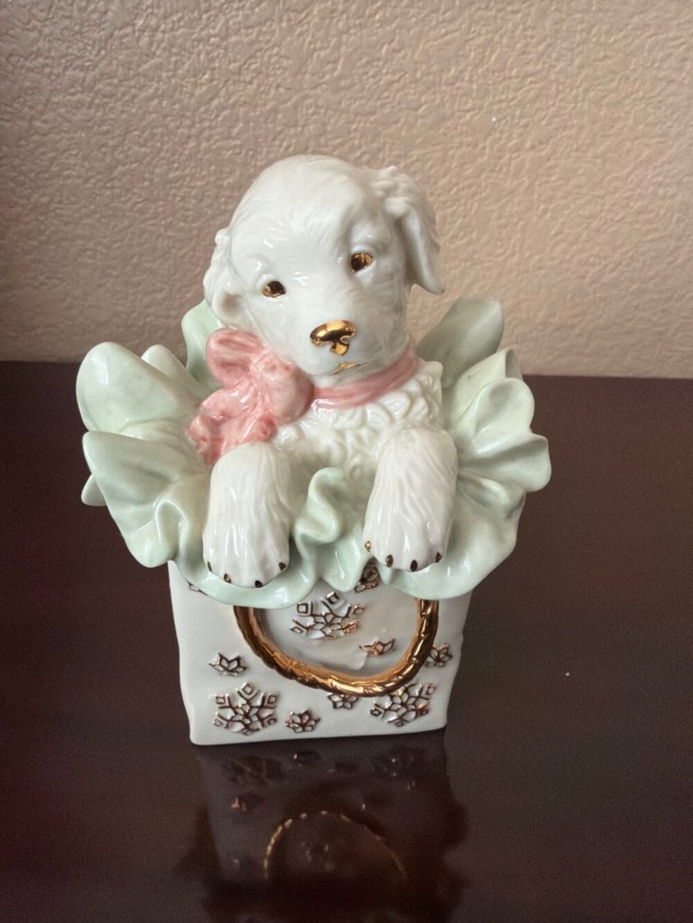 2002 Lenox "Playful Present" Puppy Figurine Porcelain Christmas Holidays